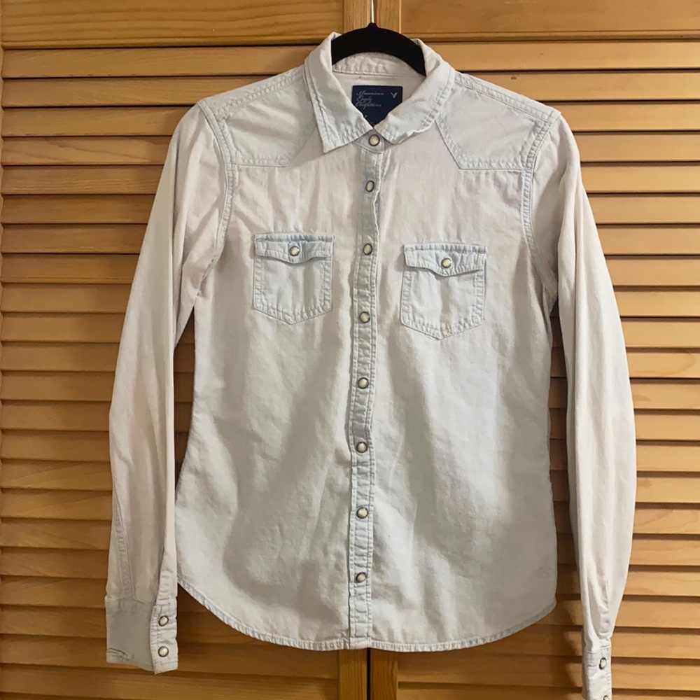 American Eagle jean button down